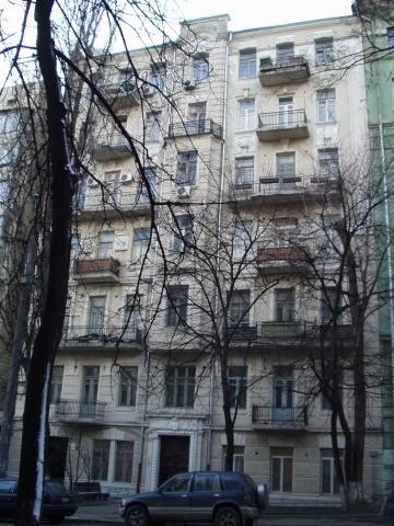 Киев, Тарасовская ул., 8