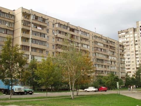 Улица драйзера киев