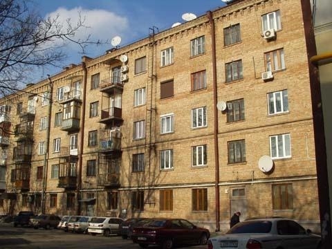 Киев, Трехсвятительская ул., 9