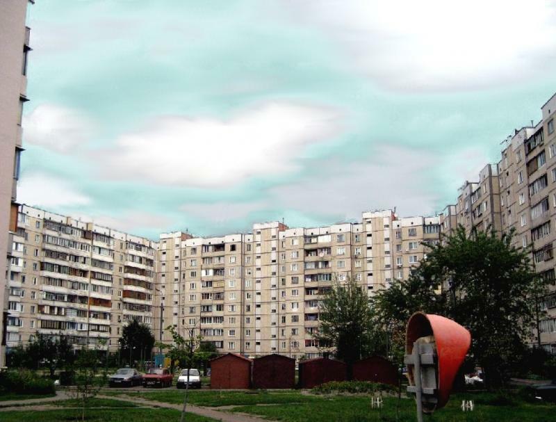 Киев, Тростянецкая ул., 3