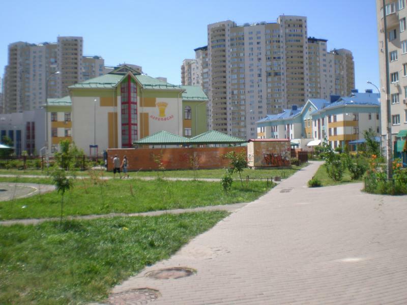 Киев, Урловская ул., 21