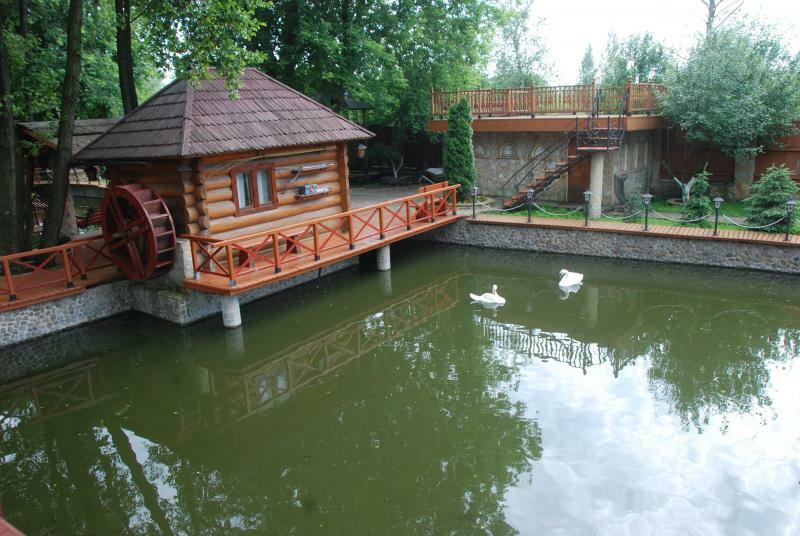 Київ, Лермонтова вул., 56