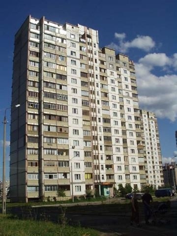 Киев, Милославская ул., 19