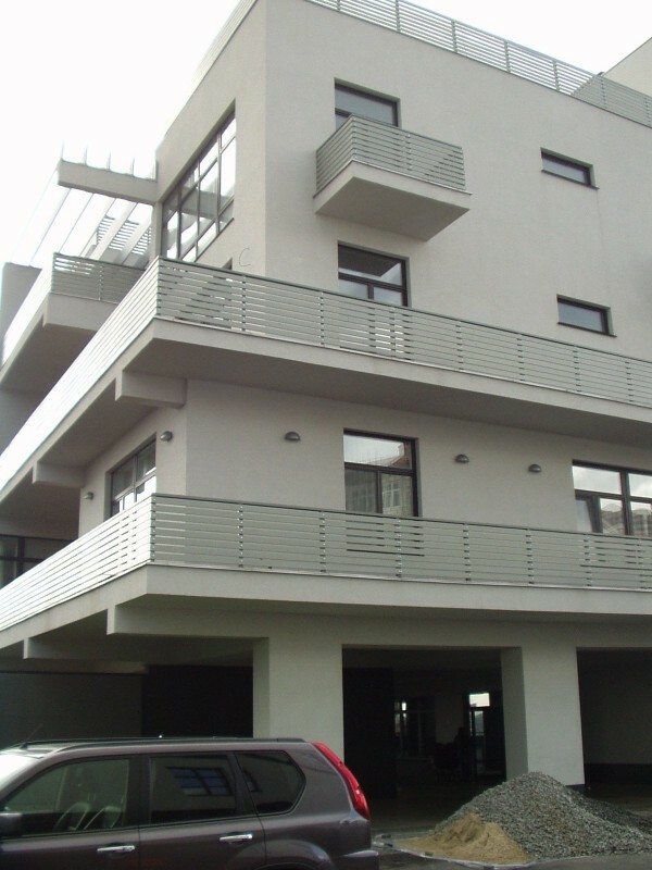 Киев, Глазунова ул., 13