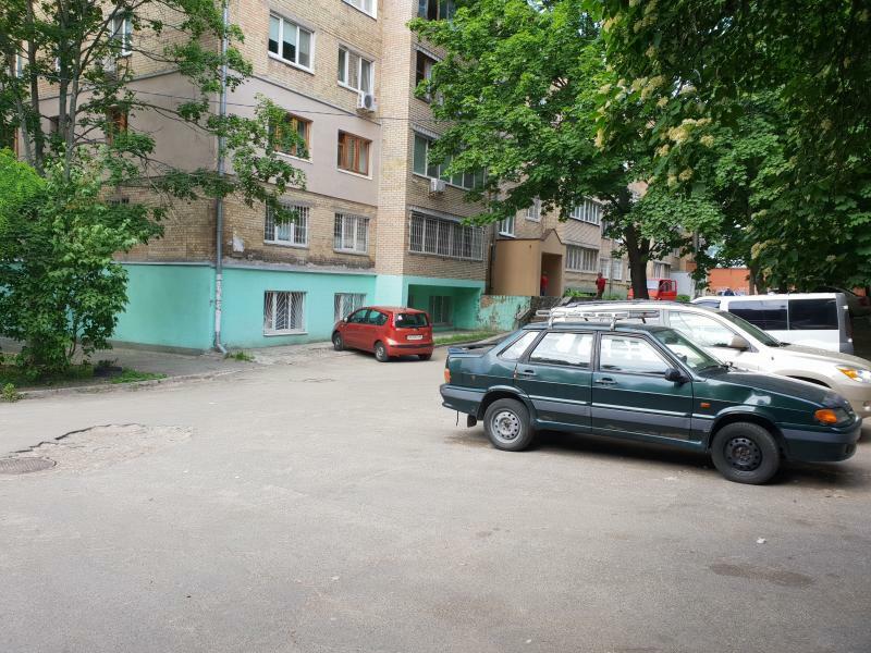 Киев, Гната Юры ул., 9А