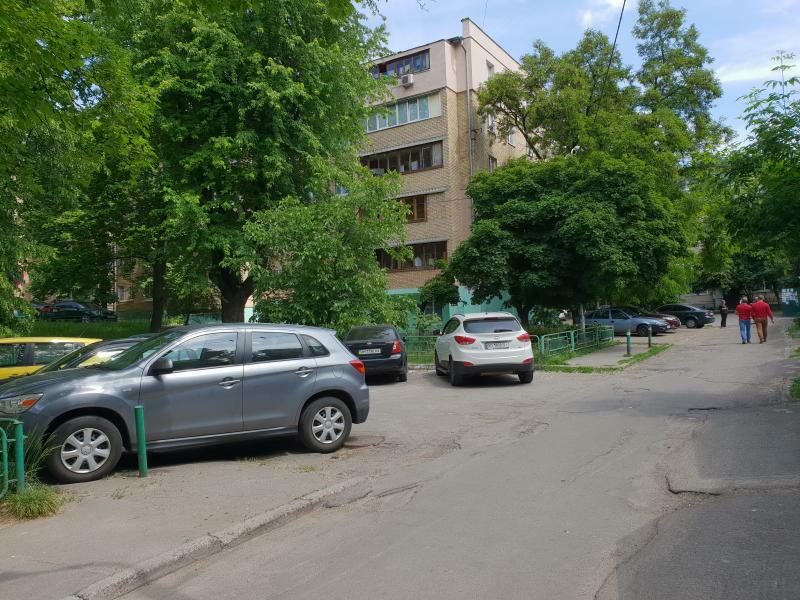 Киев, Гната Юры ул., 9А
