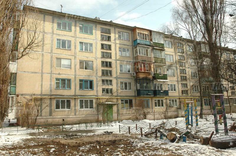 Киев, Гната Юры ул., 9Б