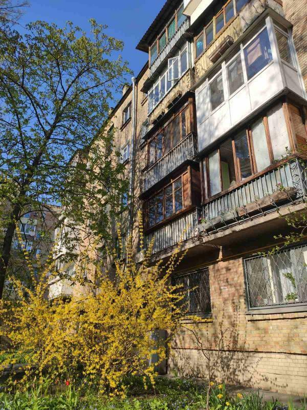 Киев, Юрковская ул., 42А