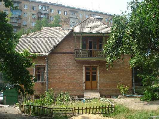 Киев, Саперное Поле ул., 37
