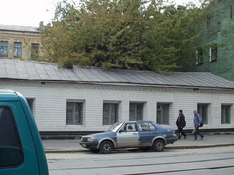 Київ, Дмитрівська вул., 35в