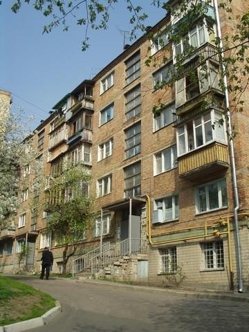 Киев, Саперное Поле ул., 28
