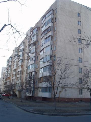 Киев, Северная ул., 52