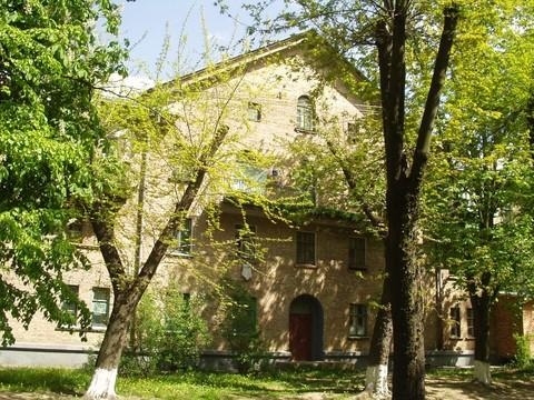 Київ, Анатолія Базилевича пров., 7/5