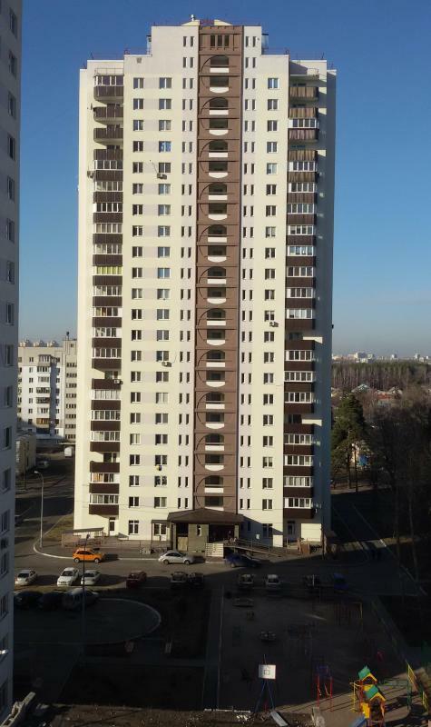 Київ, Макаренка вул., 1А