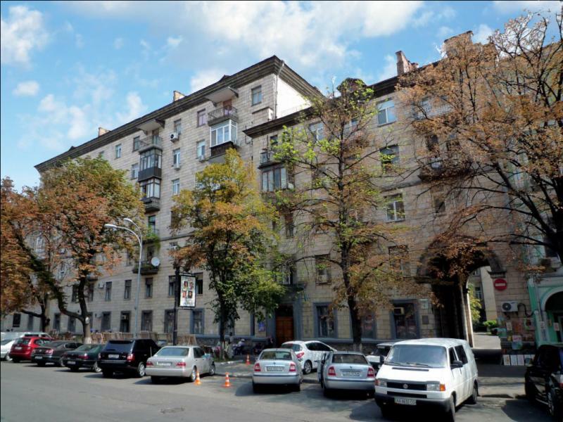 Киев, Владимирская ул., 9