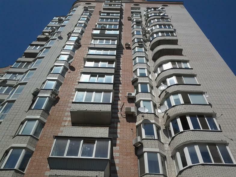 Оренда 3-кімнатної квартири 105 м², Степана Руданського вул., 4-6