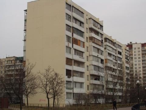 Киев, Героев Днепра ул., 42Б