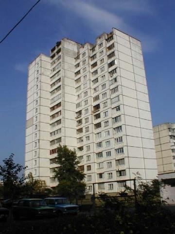 Киев, Героев Днепра ул., 36