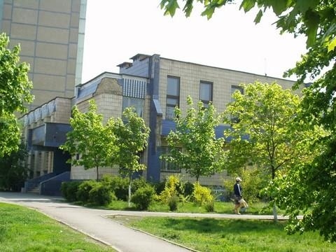 Киев, Каштановая ул., 8Г