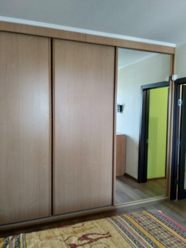 Киев, Каштановая ул., 15Б