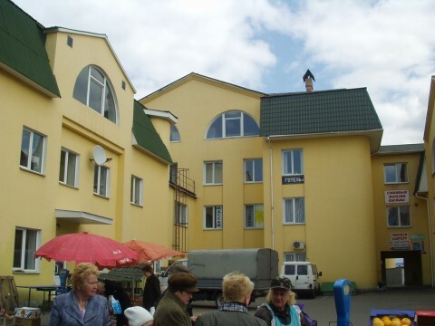 Киев, Кольцова бул., 12