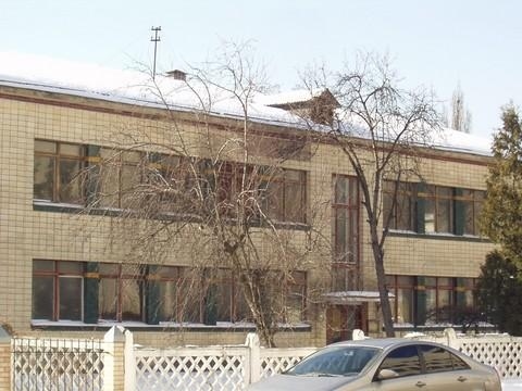 Київ, Казимира Малевича вул., 20