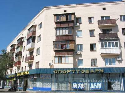 Київ, Верховної Ради бул., 33/1