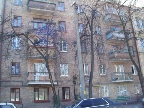 Киев, Назаровская ул., 7