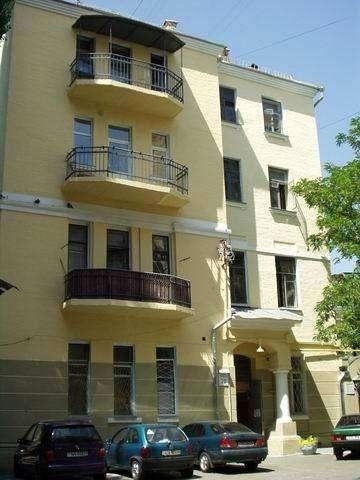 Киев, Владимира Антоновича ул., 20В