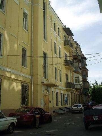 Київ, Володимира Антоновича вул., 28