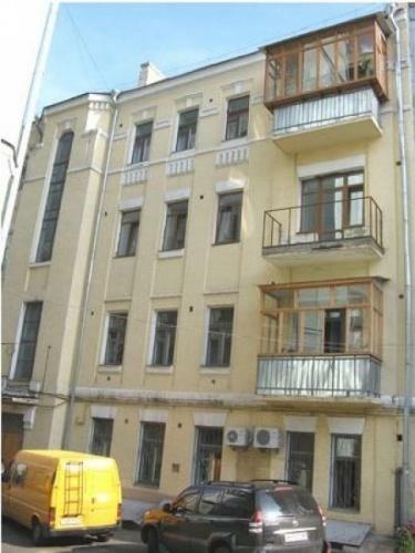 Київ, Володимира Антоновича вул., 28