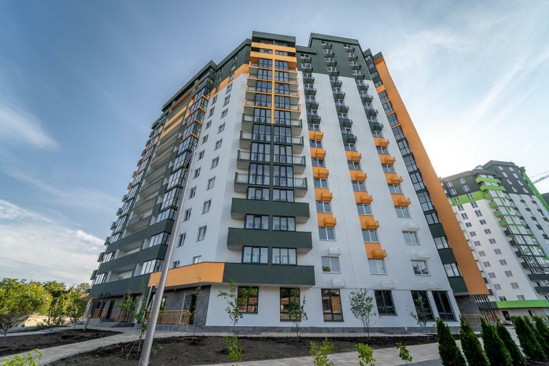 Київ, Івана Виговського вул., 10В
