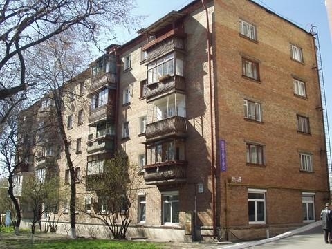 Киев, Ежи Гедройца ул., 16
