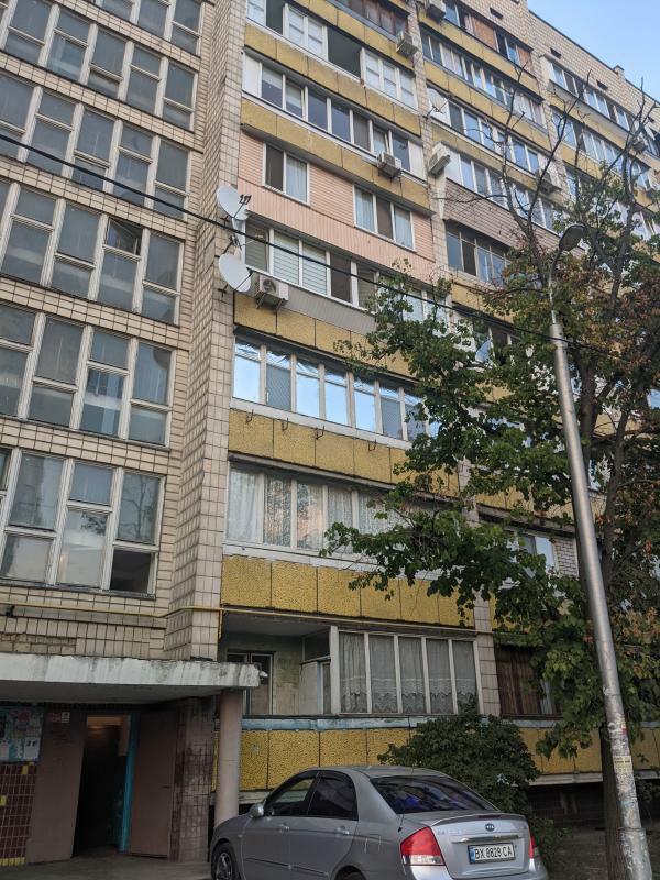 Киев, Горловская ул., 38/40