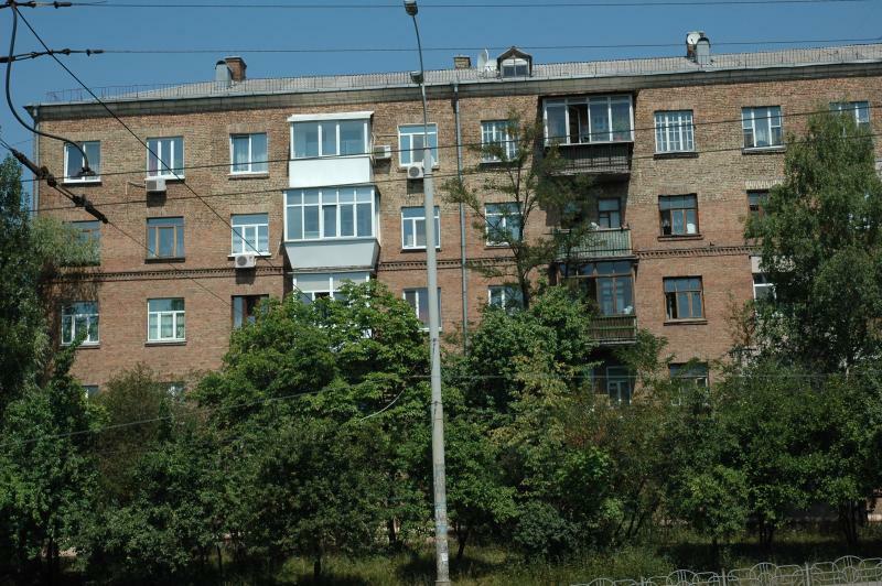 Киев, Дружбы Народов бул., 11