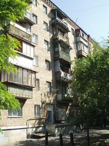 Киев, Дружбы Народов бул., 6