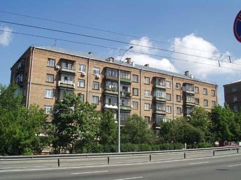 Киев, Дружбы Народов бул., 9