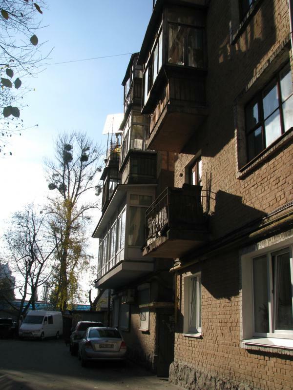Киев, Митрофана Довнар-Запольского ул., 3/1