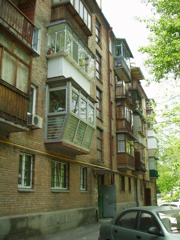 Киев, Донецкая ул., 61