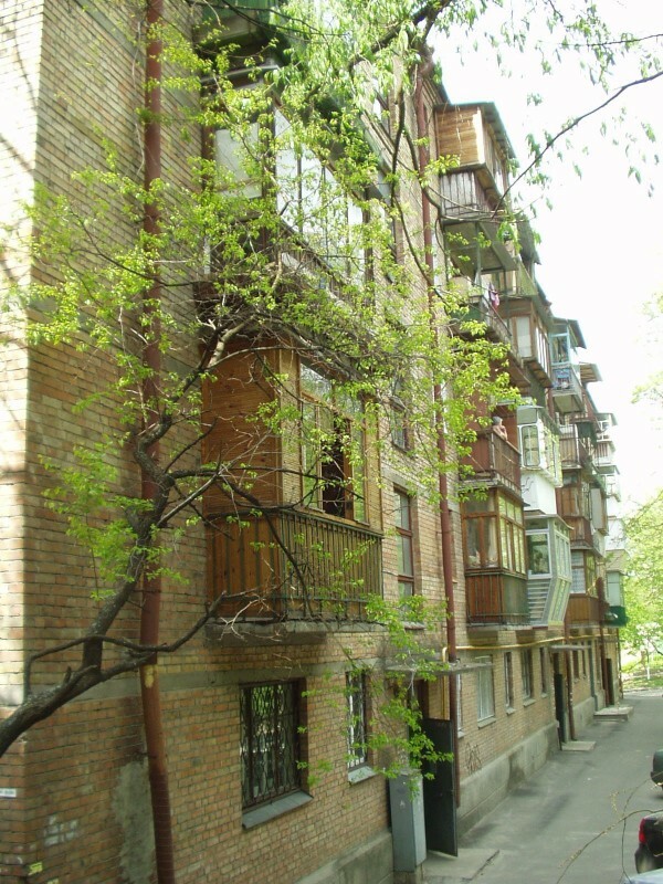 Киев, Донецкая ул., 61