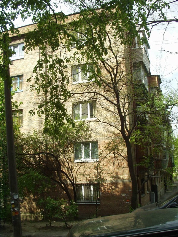 Киев, Донецкая ул., 61