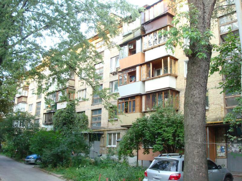 Київ, Донецька вул., 5