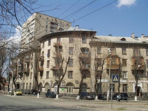 Київ, Донецька вул., 8/10