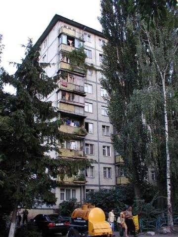 Оренда 1-кімнатної квартири 30 м², Дорогожицька вул., 15