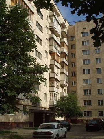 Продажа 3-комнатной квартиры 70 м², Михаила Драгомирова ул., 6Б