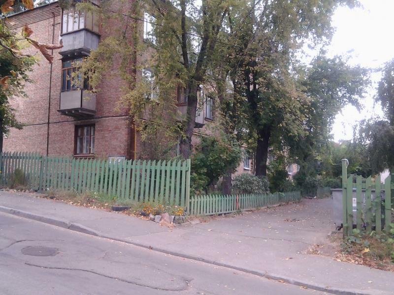 Київ, Докучаївська вул., 11