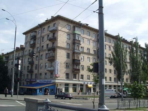 Киев, Черногорская ул., 7