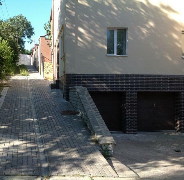 Київ, Добрий Шлях вул., 48