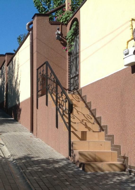 Київ, Добрий Шлях вул., 48