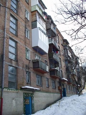 Київ, Митрофана Довнар-Запольського вул., 10